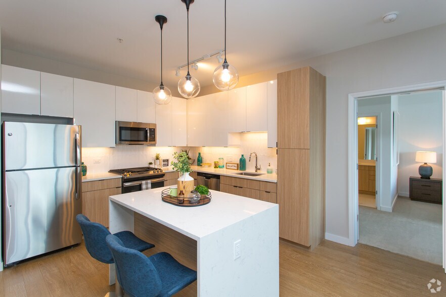 More Photos Of 1133 South Blvd, Oak Park Apartments For Lease