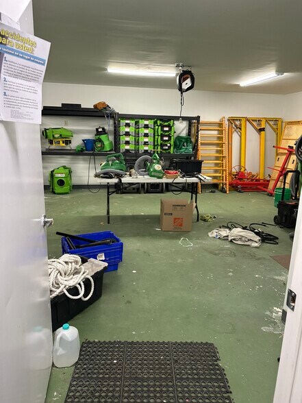 More Photos Of 10569 Lem Turner Rd, Jacksonville Medical For Sale