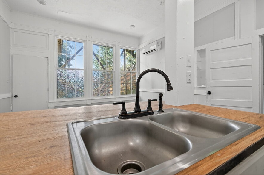 More Photos Of 406 S Armistead Ave, Hampton Apartments For Sale