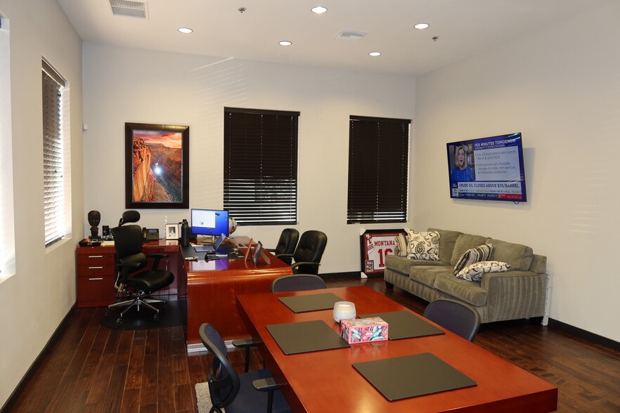More Photos Of 7100 E Cave Creek Rd, Cave Creek Office Residential For Sale