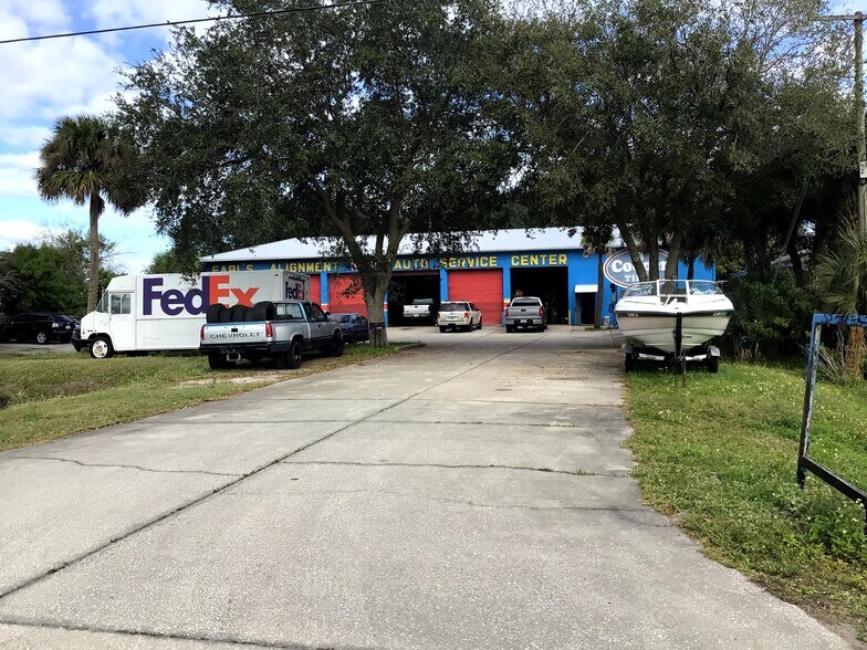 More Photos Of 2156 W King St, Cocoa Service For Sale