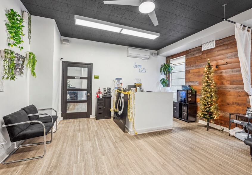 More Photos Of 3636 5th Ave, San Diego Office For Lease