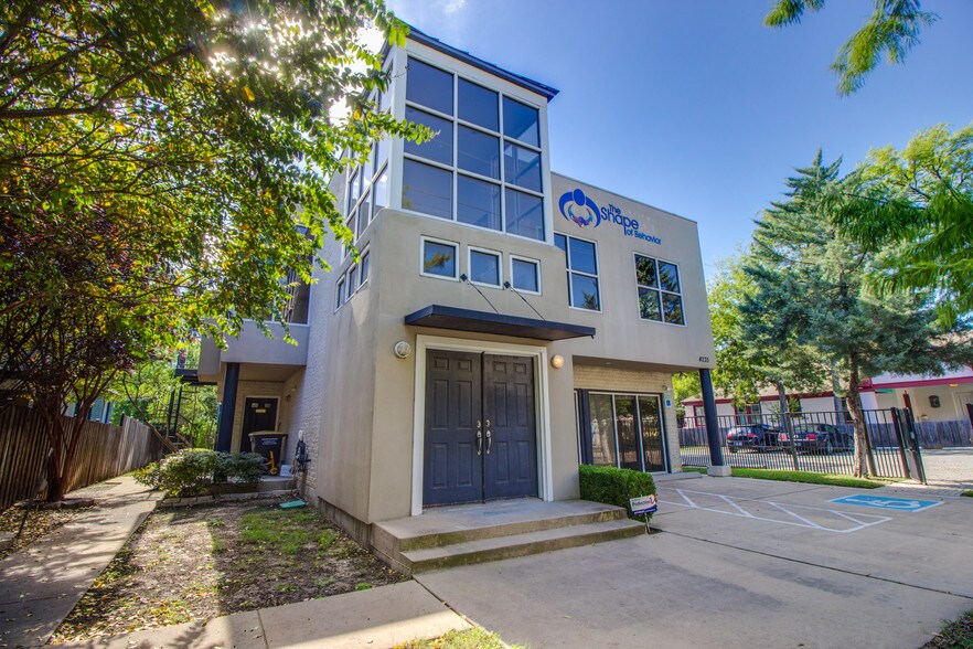 More Photos Of 4235 Cedar Springs Rd, Dallas Office For Sale
