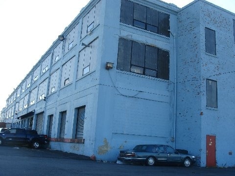 More Photos Of 1-29 Lister Ave, Newark Warehouse For Lease