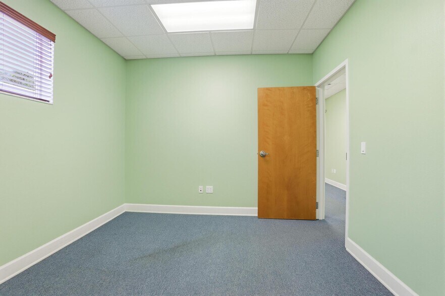 More Photos Of 344 S Woodland Blvd, Deland Office For Sale