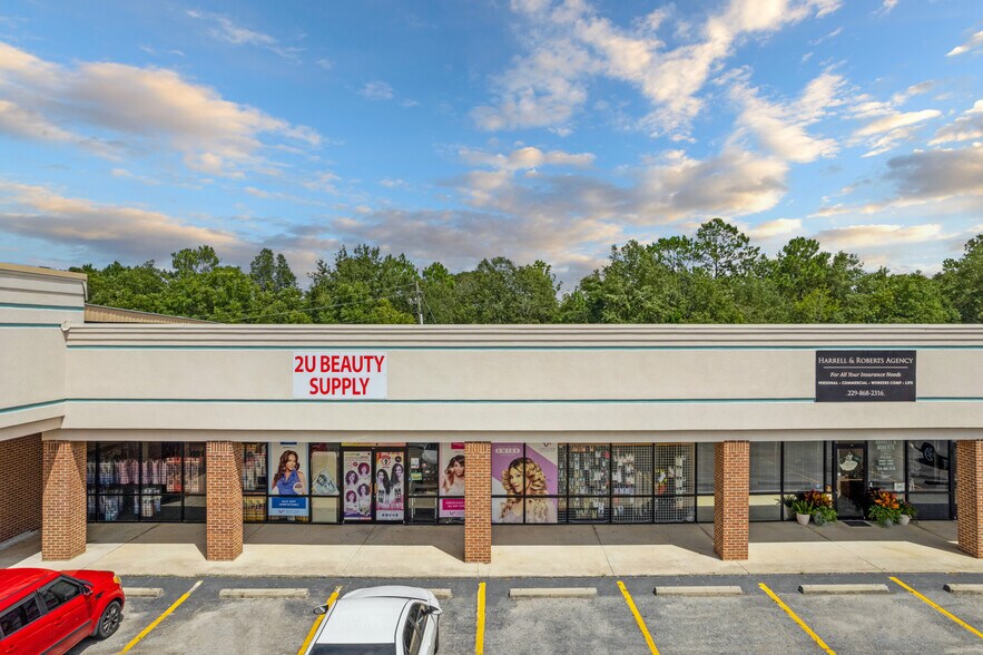 More Photos Of 156-120 Eighth St, Helena Storefront For Lease