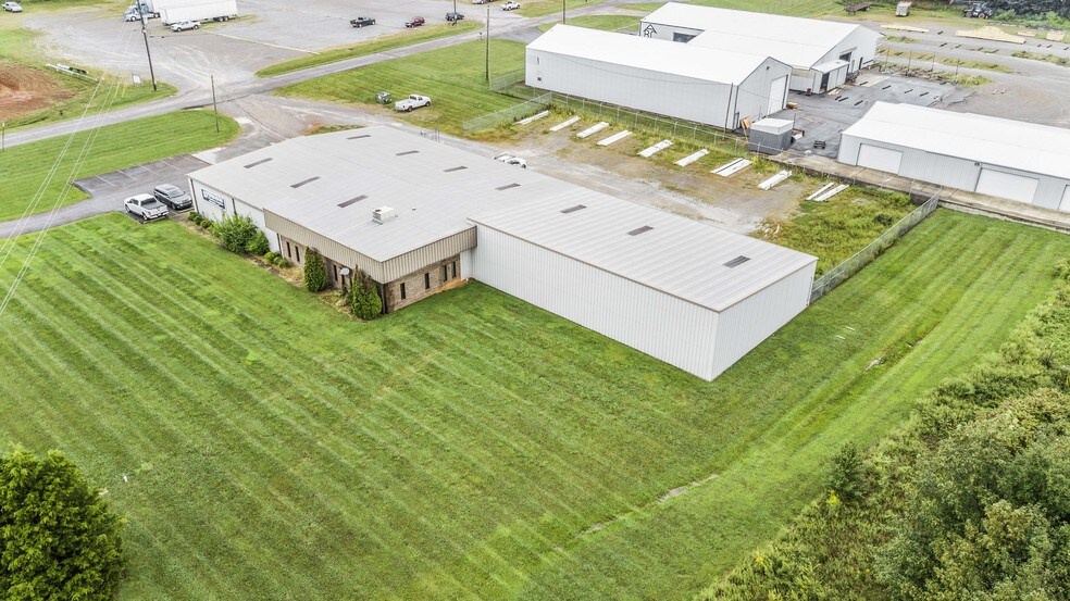 116 Commerce Dr, Radcliff, KY 40160 Industrial For Sale