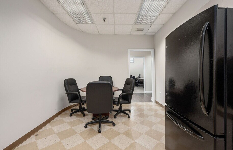 More Photos Of 415-417 Wolfe St, Fredericksburg Medical For Lease