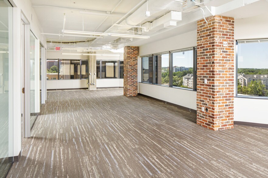 Photo of 9th Floor Ste 975