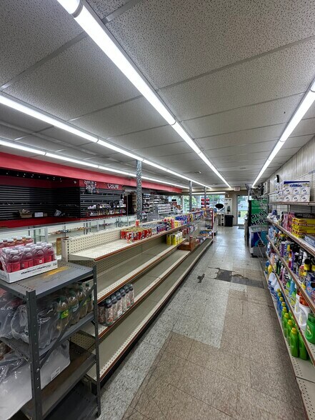 More Photos Of 211 Van Winkle Ave, Hawthorne Storefront Retail Residential For Sale