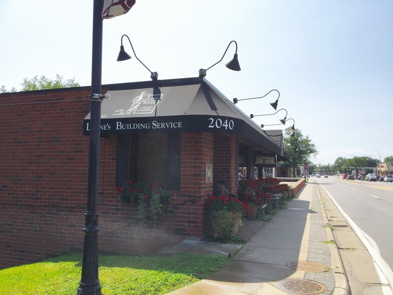 More Photos Of 2040 N Ferry St, Anoka Office For Sale