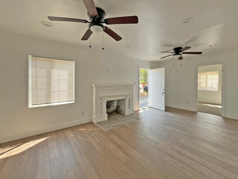 More Photos Of 1705 Kenwood St, Sacramento Apartments For Sale