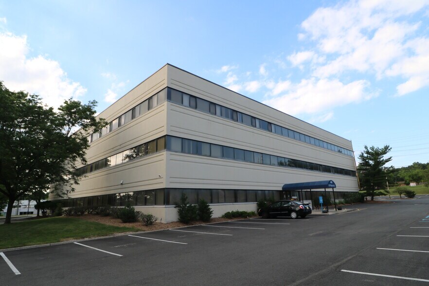 More Photos Of 401 Hamburg Turnpike, Wayne Medical For Sale