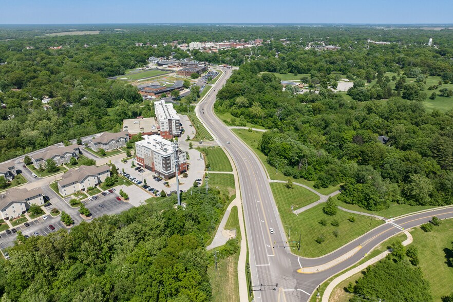 More Photos Of 1010 Enclave Blvd, Edwardsville Apartments For Sale