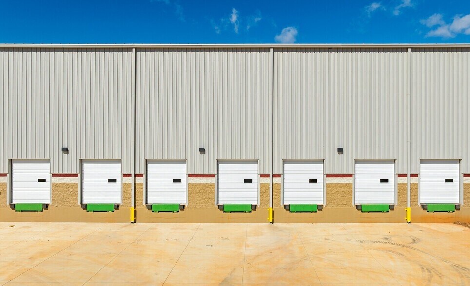 More Photos Of 619 American Way, Grenada Manufacturing For Lease