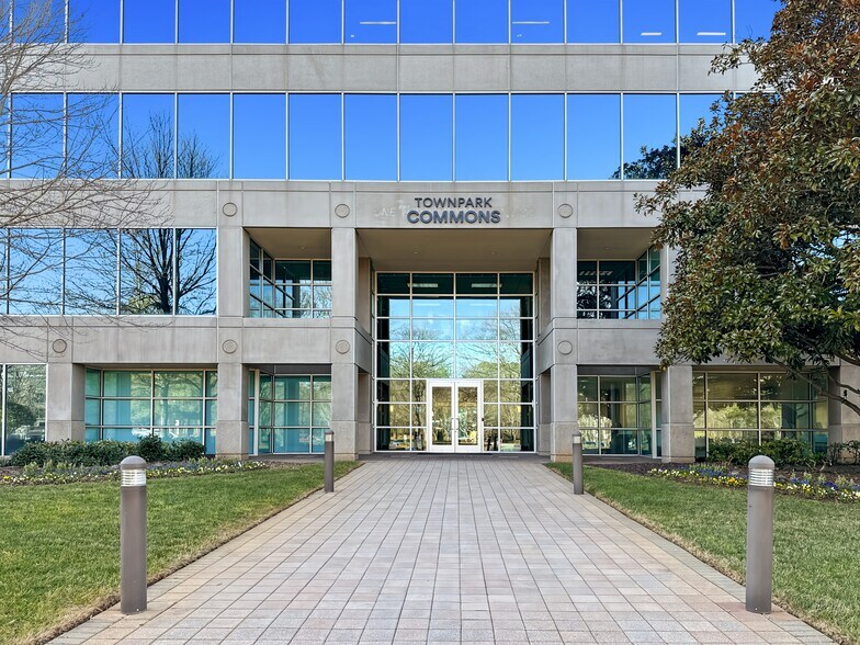 More Photos Of 125 Townpark Dr NW, Kennesaw Coworking Space