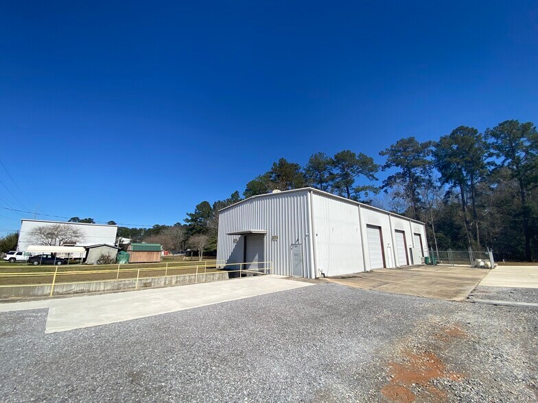 More Photos Of 2074 Phillip Dr, Covington Warehouse For Sale