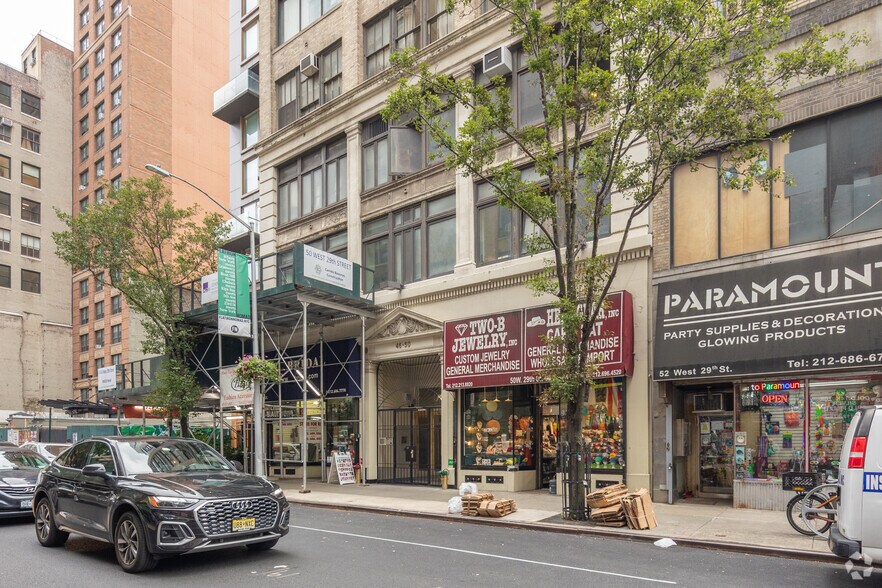 More Photos Of 46-50 W 29th St, New York Apartments For Lease