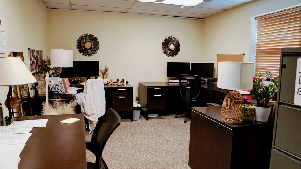 More Photos Of 5318 Bransford Rd, Colleyville Office For Sale