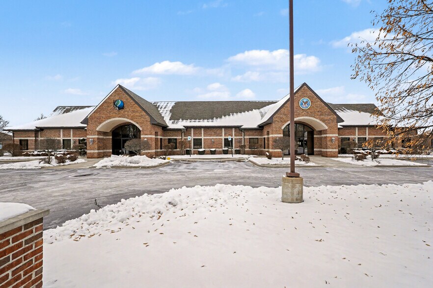 Primary Photo Of 5360 Hampton Pl, Saginaw Office For Sale