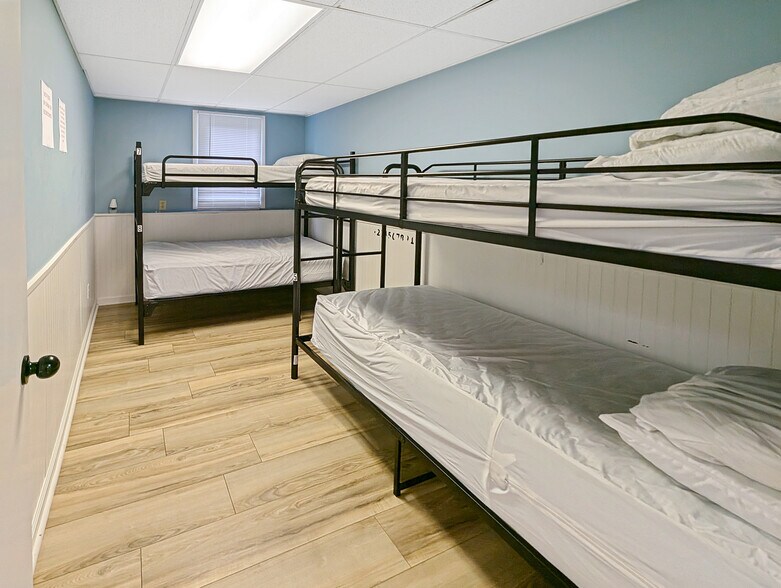 More Photos Of 250 Alhambra Ave, Frankfort Medical For Lease