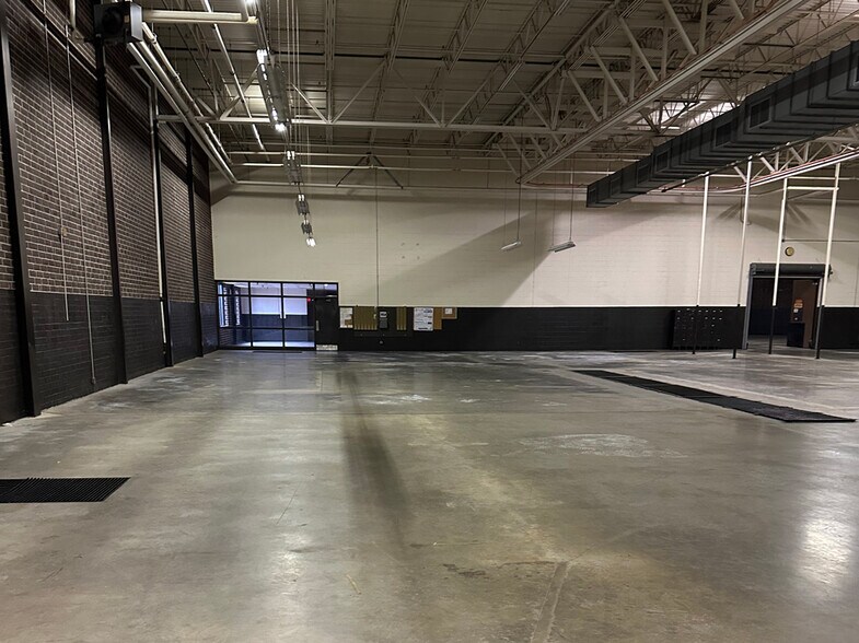 More Photos Of 1901 Main St E, Valdese Manufacturing For Sale