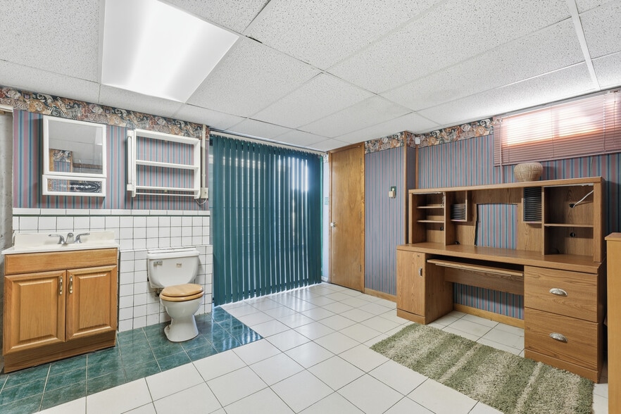 More Photos Of 12703 N Robinhood Ln, Kansas City Land For Sale