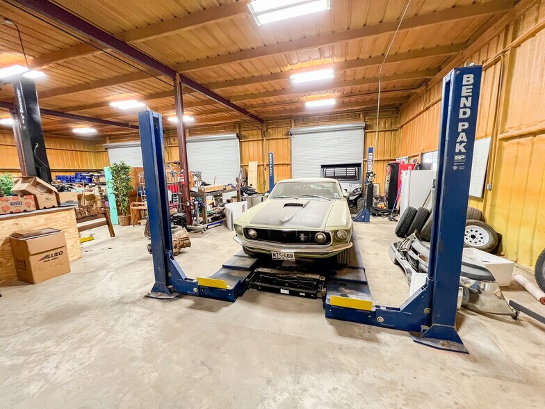 More Photos Of 1307 US-84, Coleman Warehouse For Sale