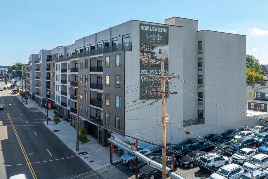 More Photos Of 859-869 Communipaw Ave, Jersey City Apartments For Lease