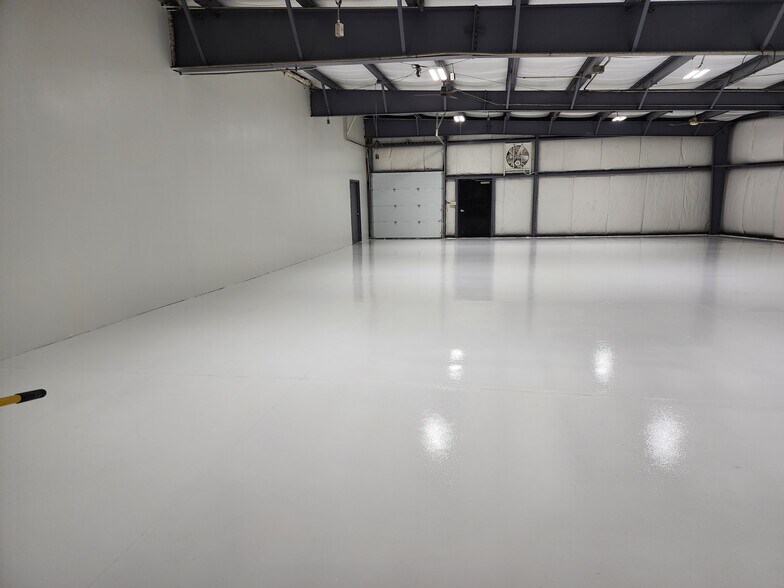 More Photos Of 500 Trolley Blvd, Rochester Manufacturing For Sale