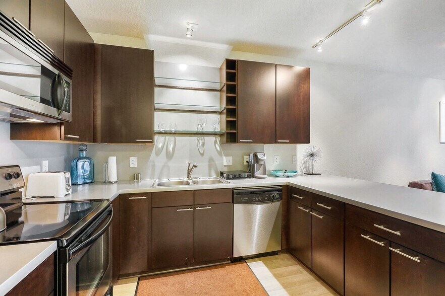More Photos Of 2922 Aldrich Ave S, Minneapolis Apartments For Lease