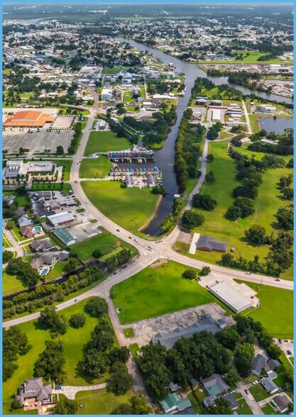 More Photos Of 105 Lamar St, Houma Hotel For Sale