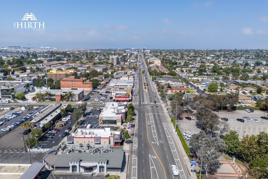 More Photos Of 8621 Bellanca Ave, Los Angeles Office For Lease