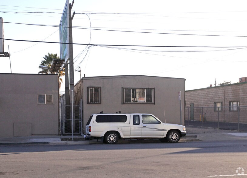 More Photos Of 894 N 10th St, San Jose Warehouse For Sale