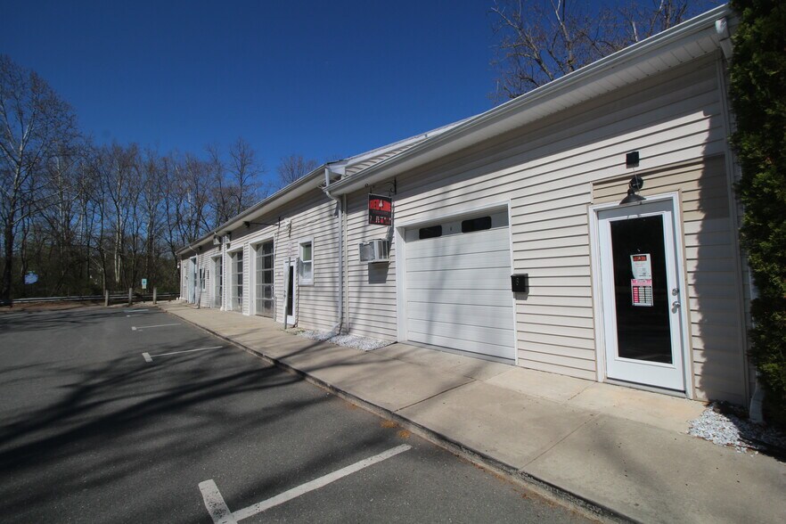 More Photos Of 77 S Union St, Lambertville Restaurant For Sale