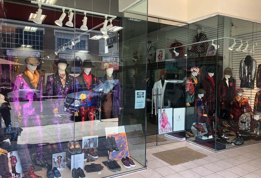 More Photos Of 1149 Santee St, Los Angeles Storefront For Sale