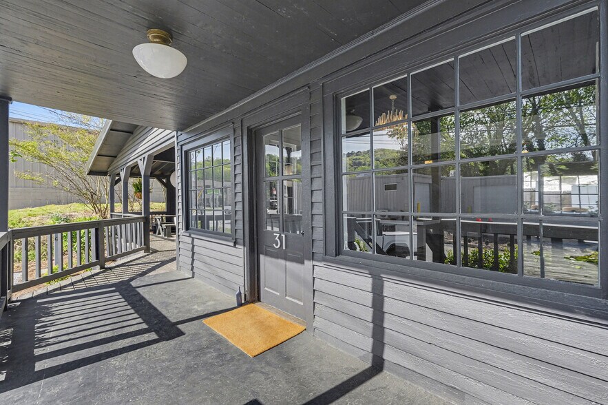 More Photos Of 31 Earl St, Clayton General Retail For Sale