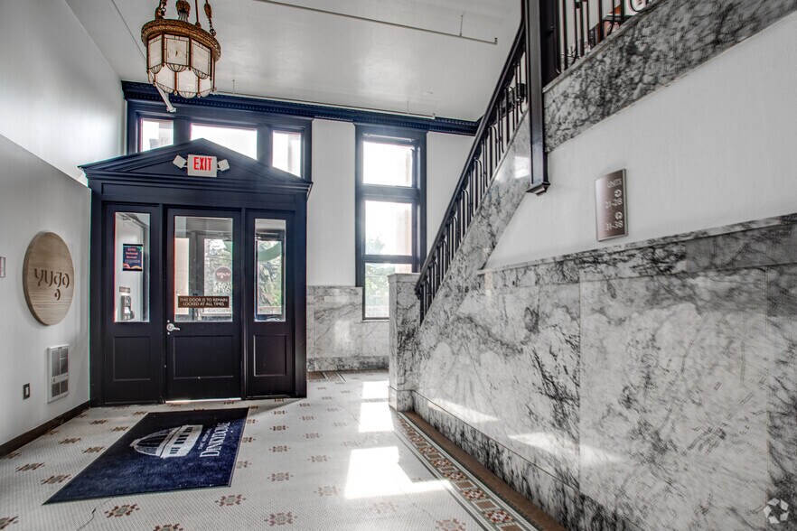 More Photos Of 310-330 15th Ave SE, Minneapolis Apartments For Lease