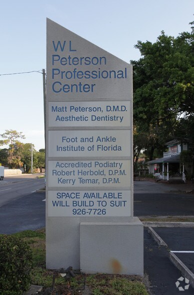 More Photos Of 4717 Swift Rd, Sarasota Medical For Sale