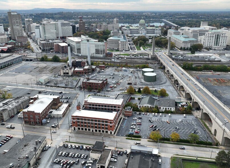 More Photos Of 100 N Cameron St, Harrisburg Office For Lease