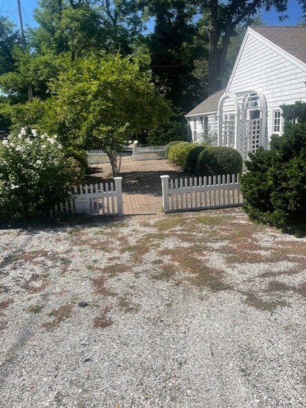 More Photos Of 413 Route 6A, East Sandwich Office Residential For Sale