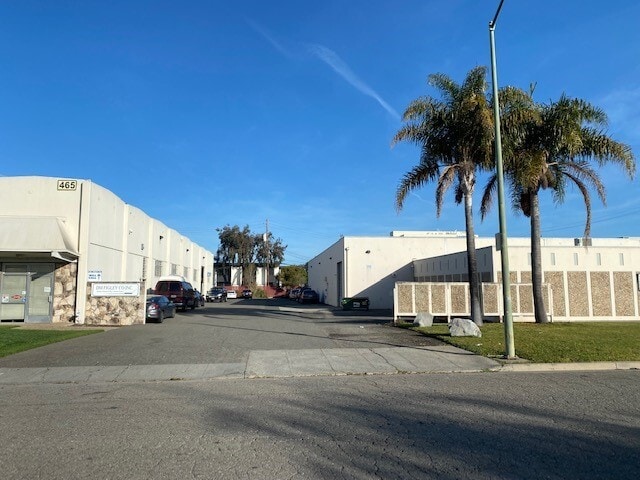 More Photos Of 469-475 Roland Way, Oakland Light Manufacturing For Lease