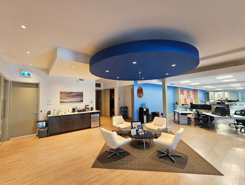 More Photos Of 8678 Greenall Ave, Burnaby Showroom For Lease