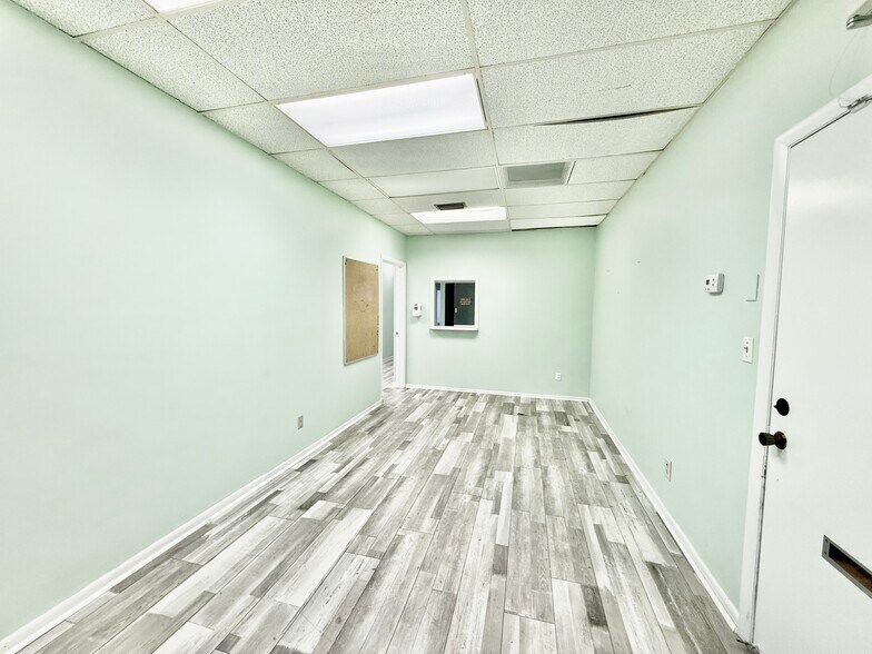 More Photos Of 3949 Evans Ave, Fort Myers Medical For Sale