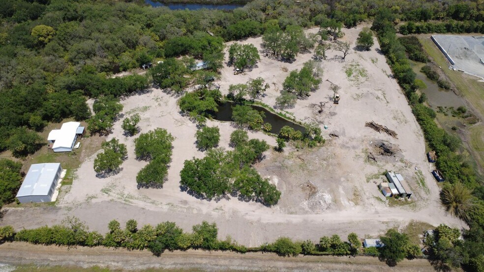 Primary Photo Of 5960 Jensen Rd, Tampa Land For Lease