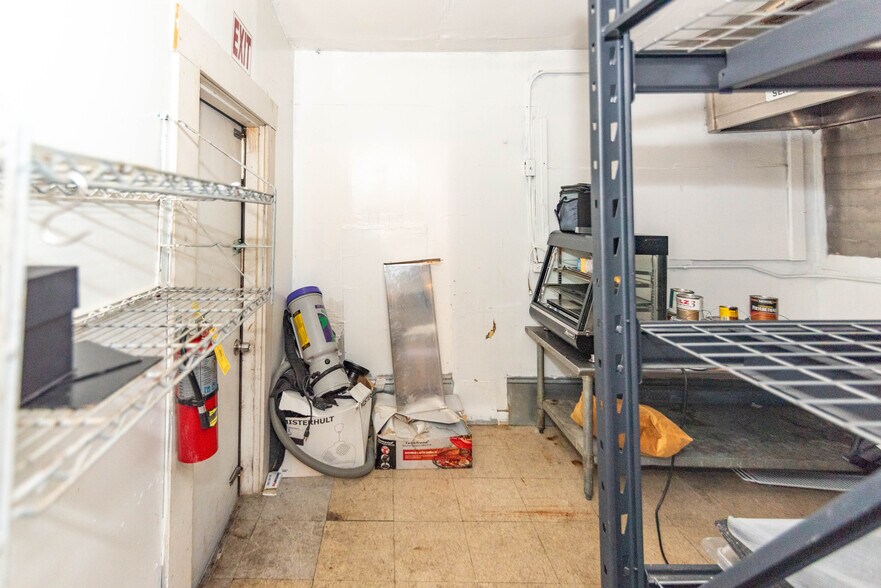 More Photos Of 1538 Light St, Baltimore Storefront Retail Residential For Sale