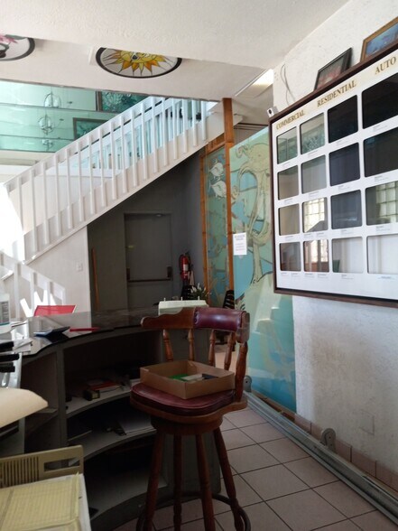 More Photos Of 2030 Homerule St, Honolulu Light Distribution For Lease