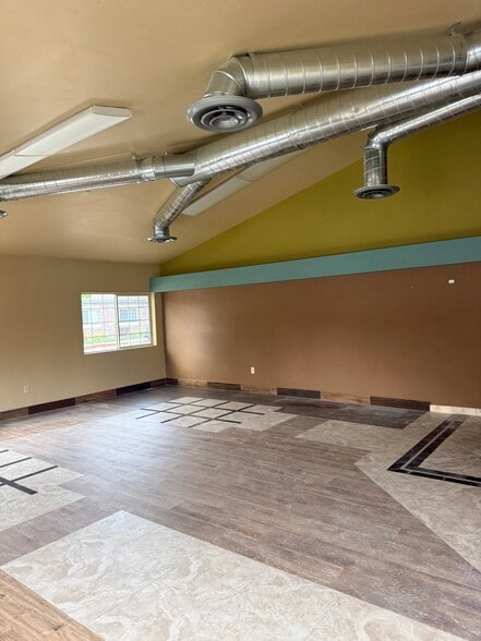 More Photos Of 970 Roberta Ln, Sparks Office For Lease