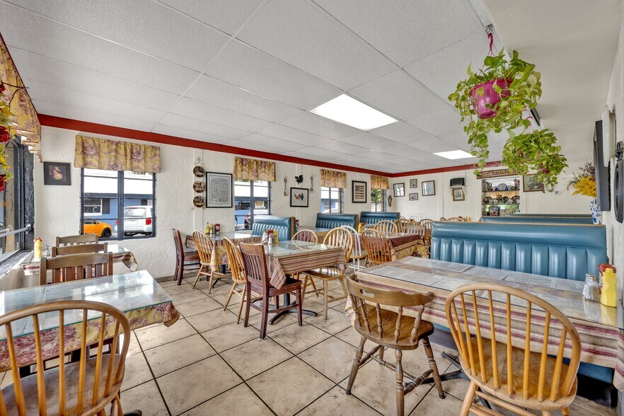 More Photos Of , Deland Unknown For Sale