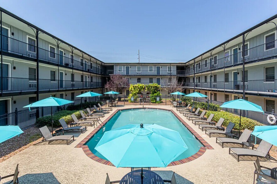 More Photos Of 417 E State St, Baton Rouge Apartments For Sale